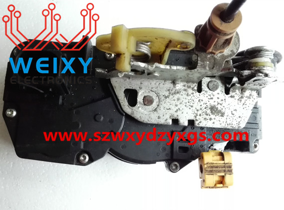 CADILLAC door lock motor